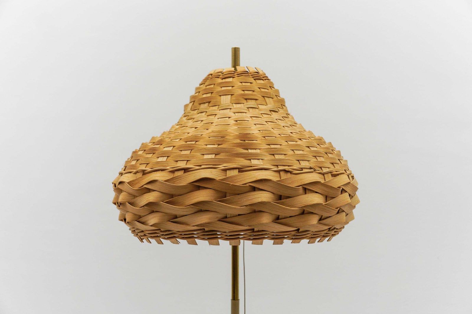 Mid Century Modern Tripod Brass Floor Lamp, 1950s Italy photo 1147.0
