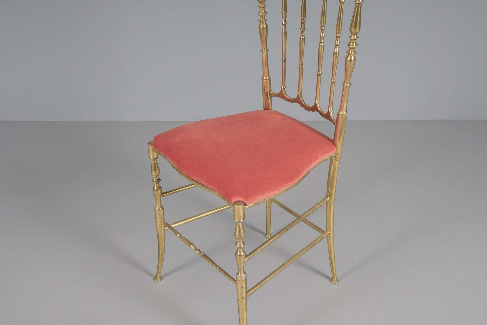 Set Of Four Chiavari Chairs, 1960s, Italy photo vinterior
