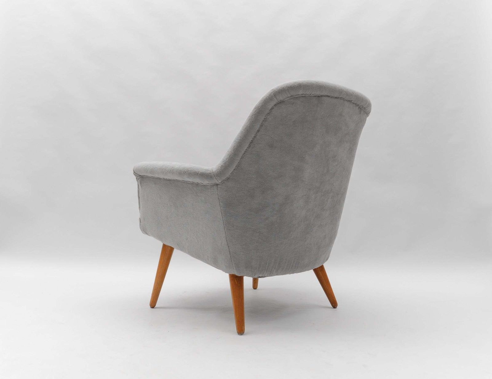 photo furniture Mid Century Armchairs In Teddy Fabric, 1950s, Set Of 2