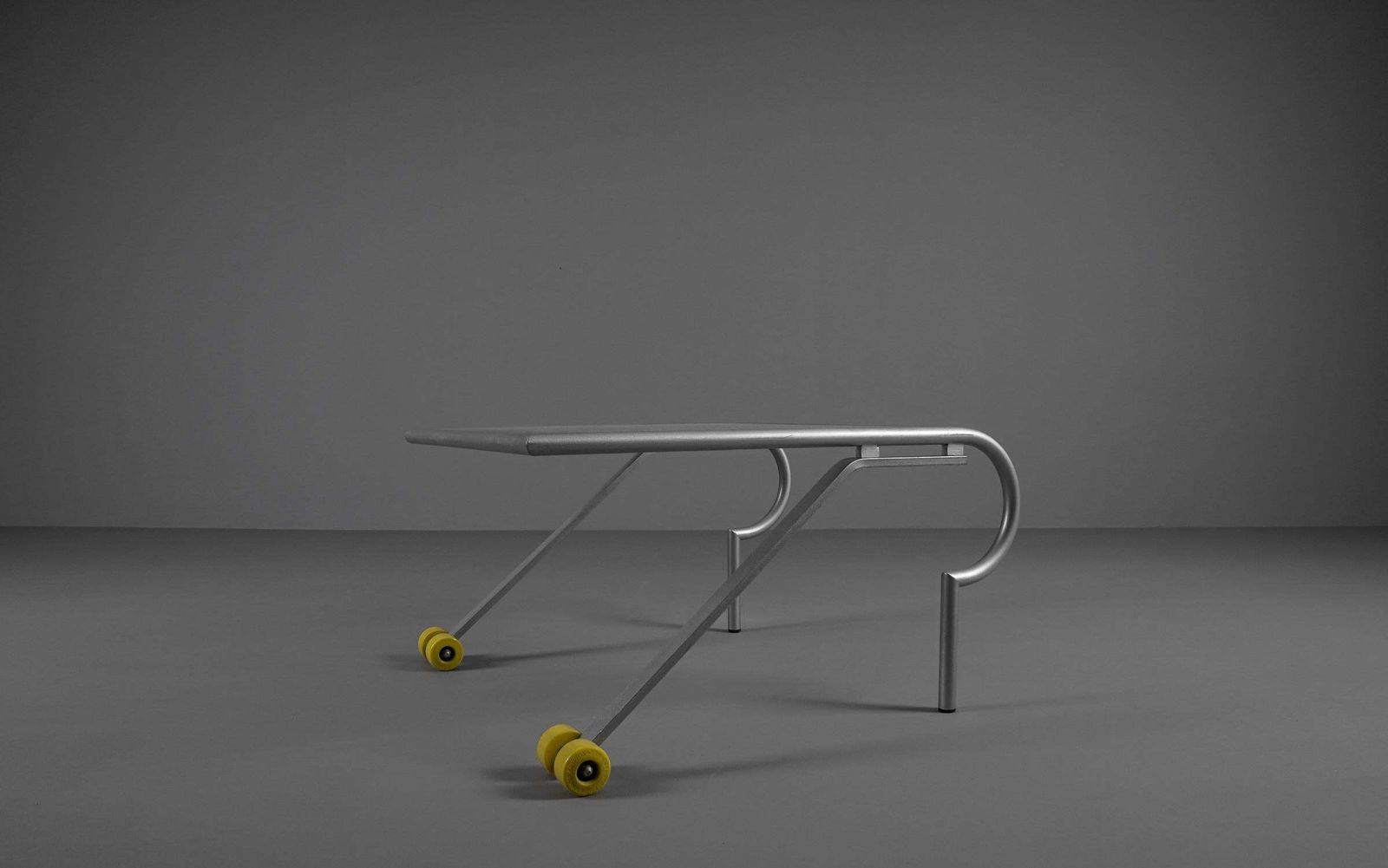 photo vinterior Pt Skate Serie Set By Paul Tuttle For Strässle Collection, Chaisellounge + Table