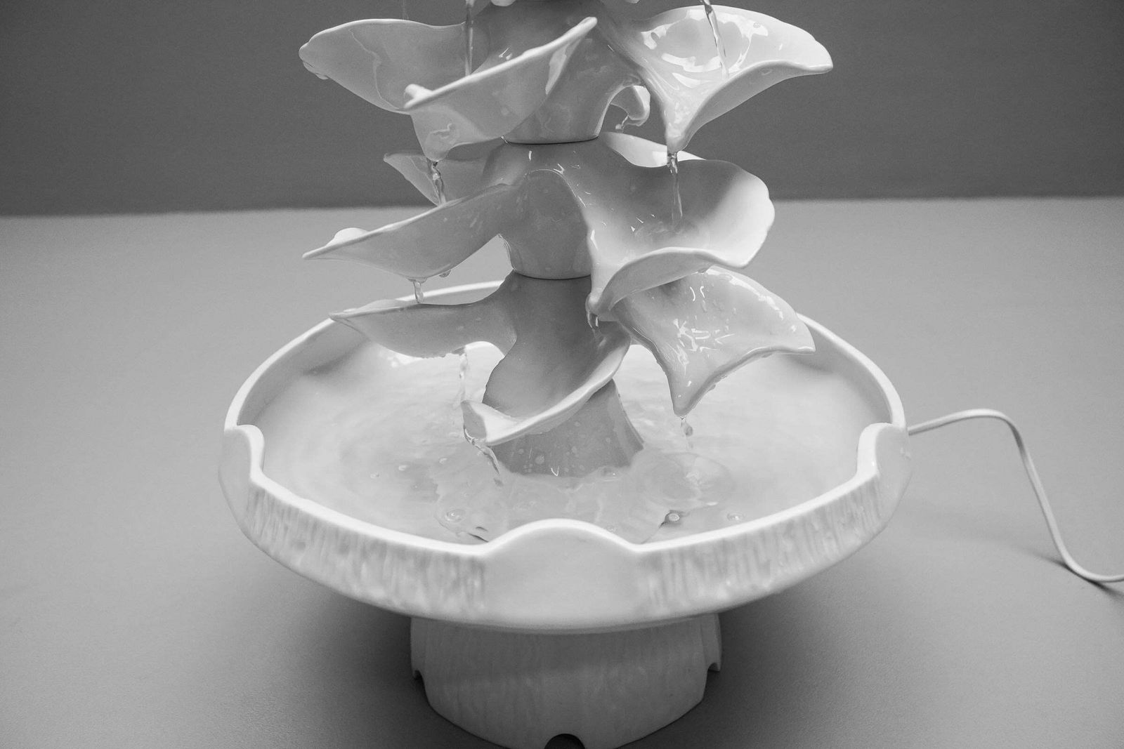Awesome Electrical Porcelain Room Fountain, 1960s Italy photo vintage