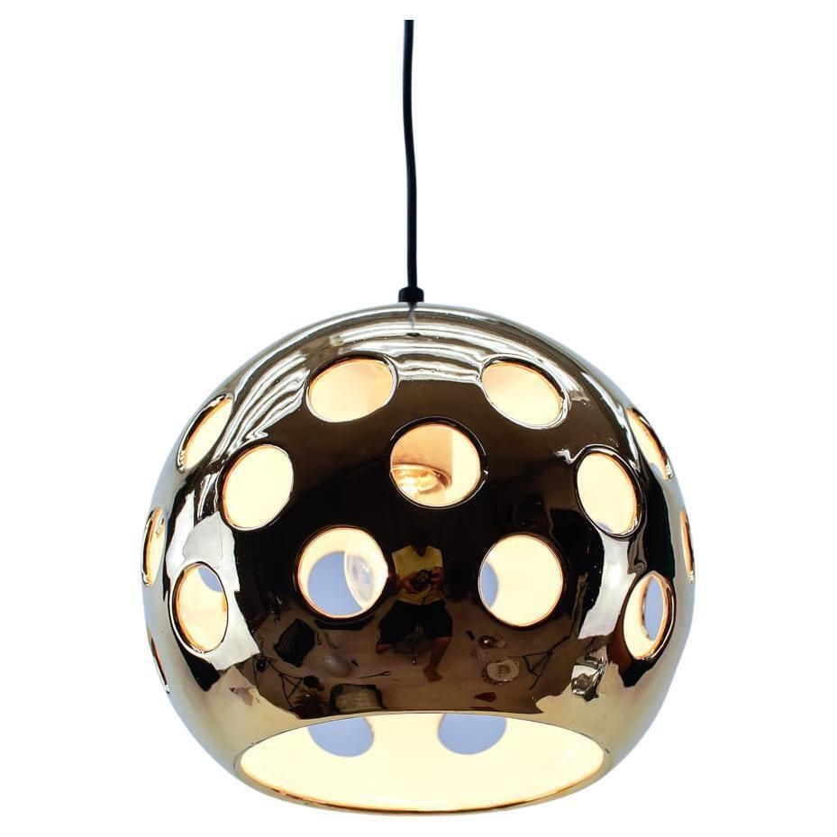 A Pair Of Very Rare Gold Glazed Ceramic Wall Lamps, 1960s Italy