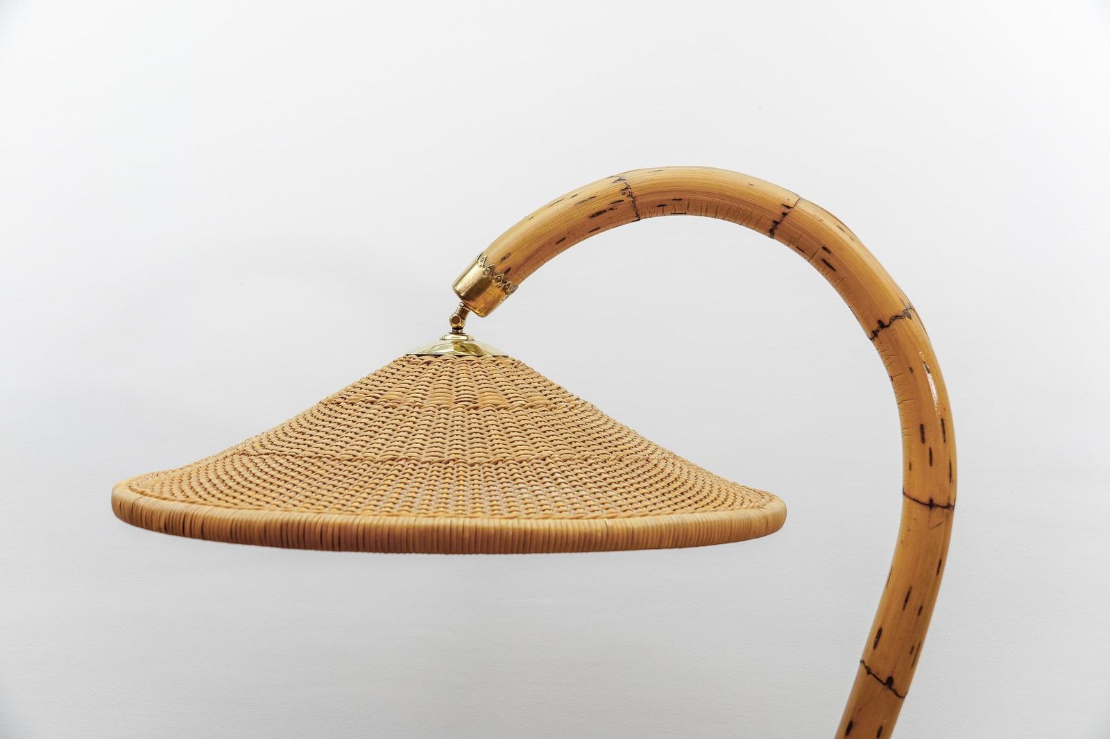 Huge Mid Century Modern Bamboo, Brass & Rattan Arc Floor Lamp, Italy 1950s photo vinterior