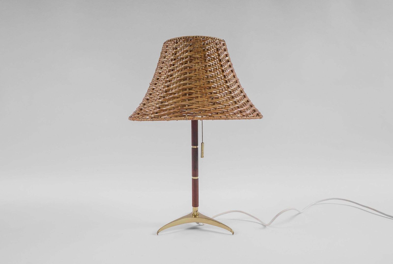 Lovely Mid Century Modern Table Lamp In Brass, Wicker And Teak, 1950s, Austria photo buy