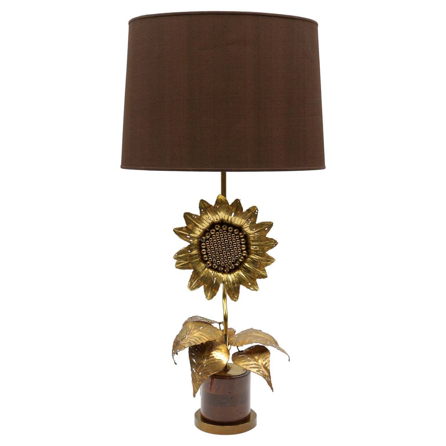 Mid Century Modern Sunflower Table Lamp Made In Brass And Wood, 1960s