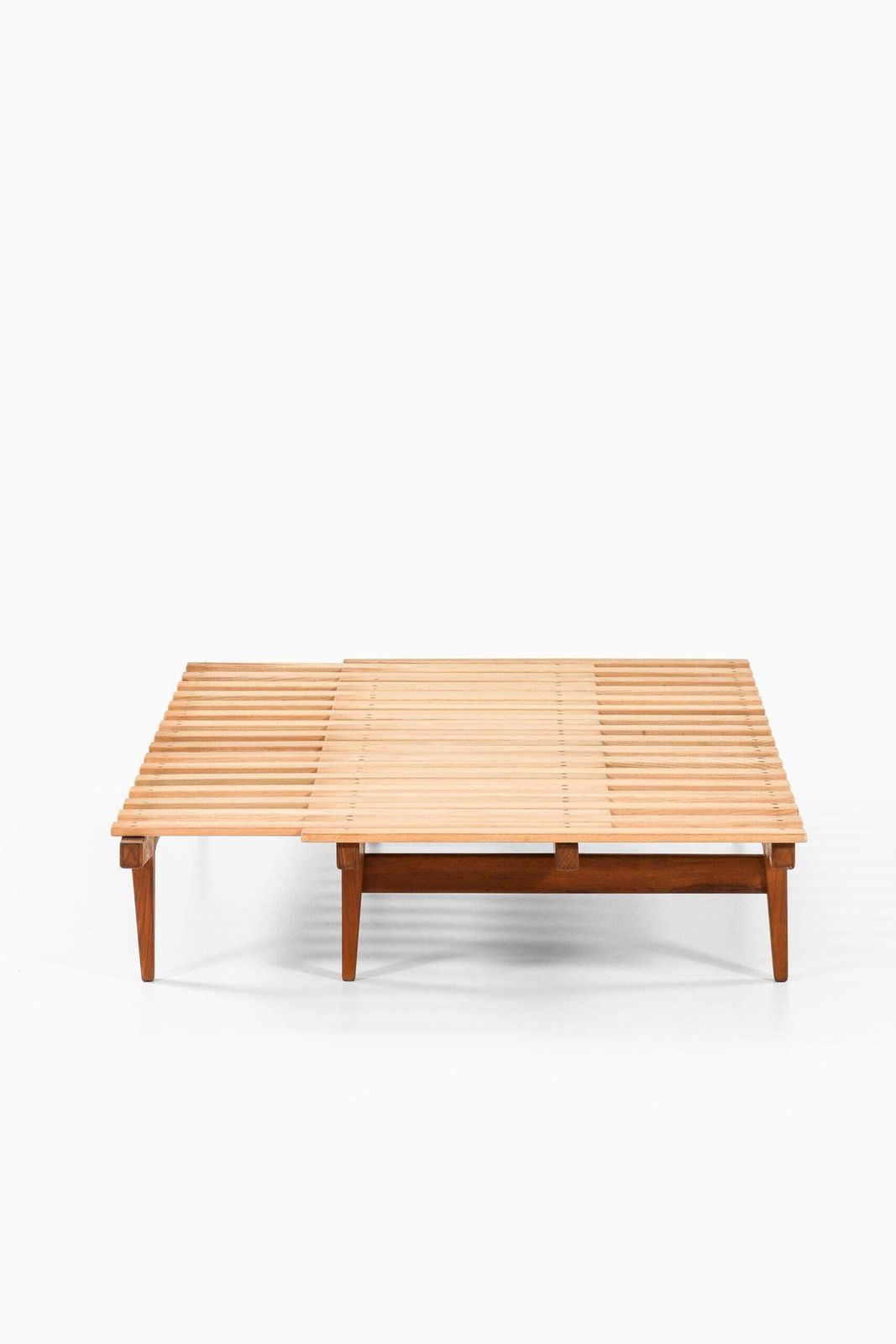 photo furniture Ib Hylander Daybed / Bench / Bed Produced By Søren Horn In Denmark