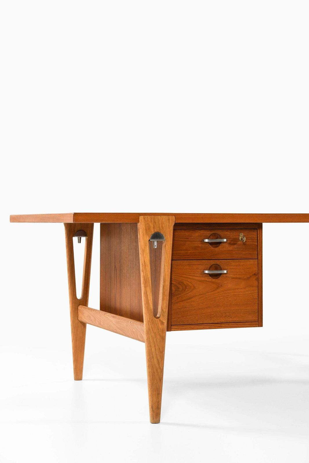 photo furniture Hans Wegner Desk Produced By Cabinetmaker Johannes Hansen In Denmark