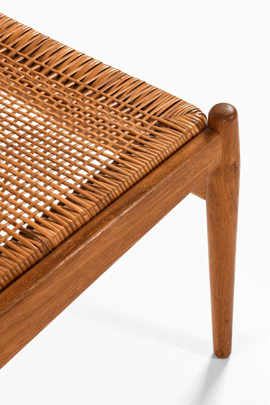 photo furniture Set Of 8 Dining Chairs In Oak And Woven Cane By Arne Vodder, 1951