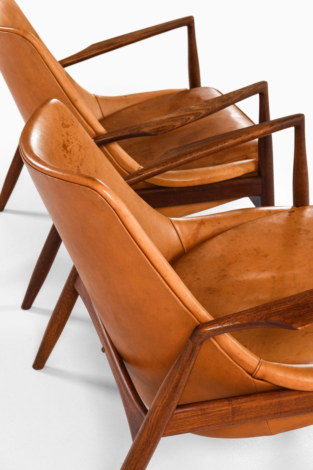 63700.0 Pair Of Easy Chairs In Teak And Leather By Ib Kofod Larsen, 1950s photo