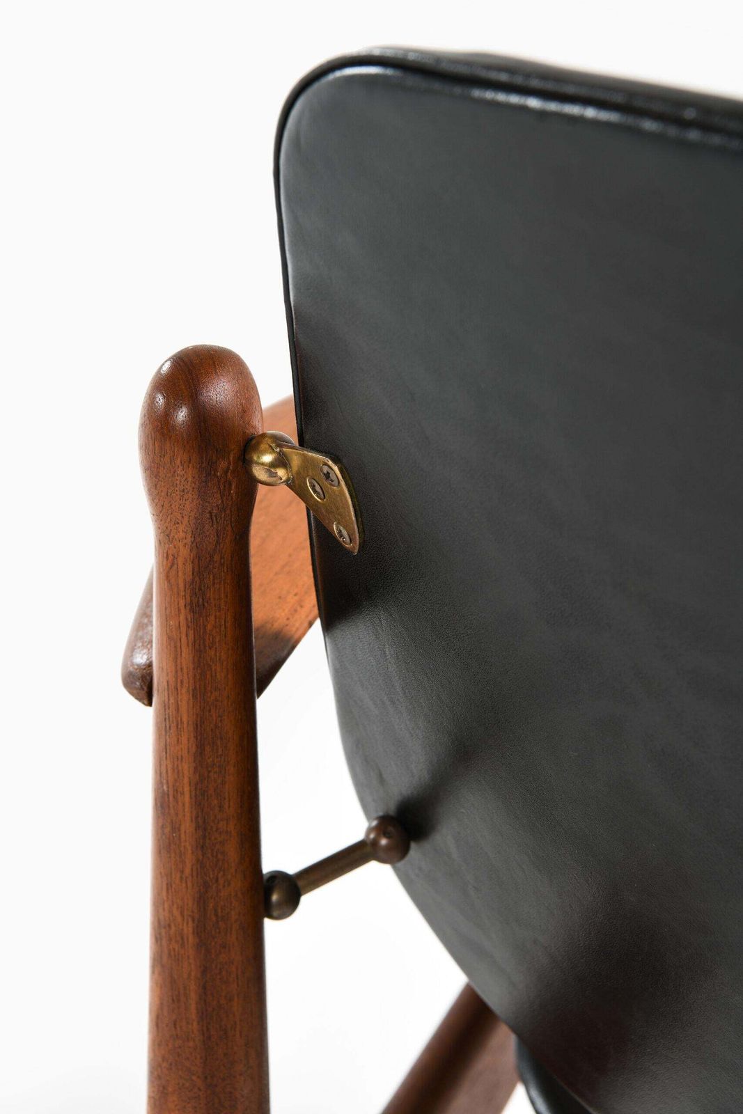 photo furniture Arne Vodder Armchair Model Fd184/L Produced By France & Daverkosen In Denmark