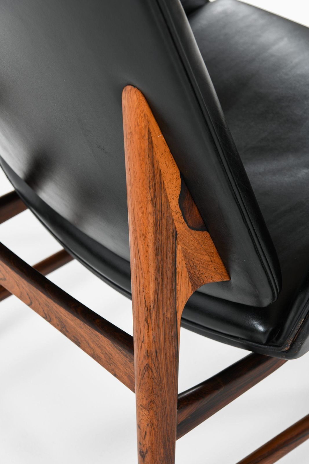 Illum Wikkelsø Easy Chair Model 451 By Aarhus Polstrermøbelfabrik In Denmark photo vintage
