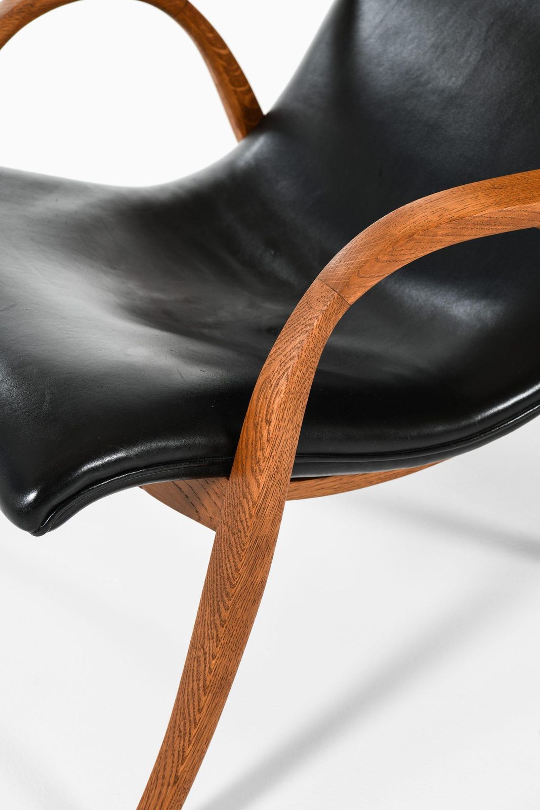 Frits Henningsen Easy Chair Produced By Cabinetmaker Frits Henningsen In Denmark photo 14863.0