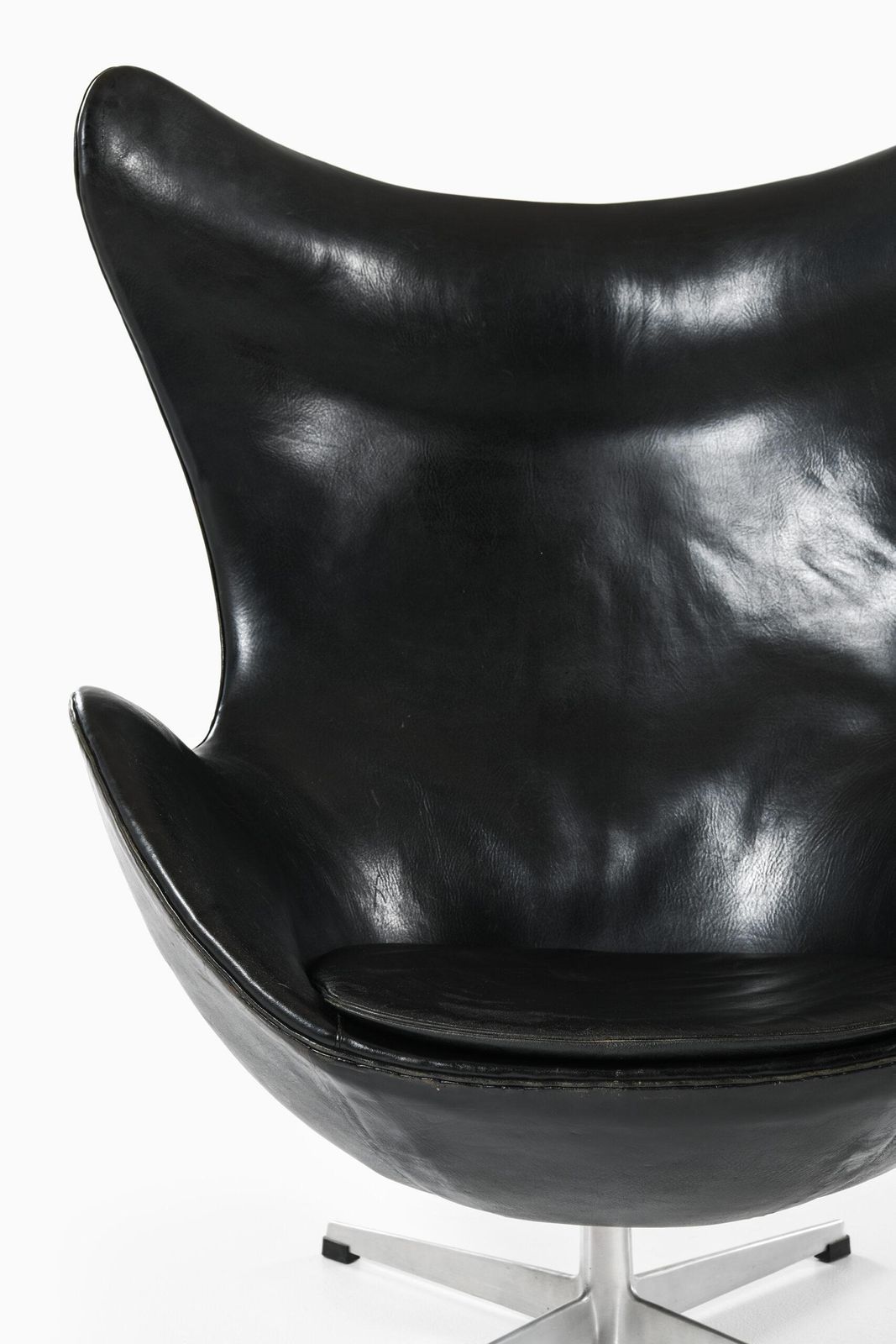 Arne Jacobsen Easy Chair Model 3316 / Egg Produced By Fritz Hansen photo vintage
