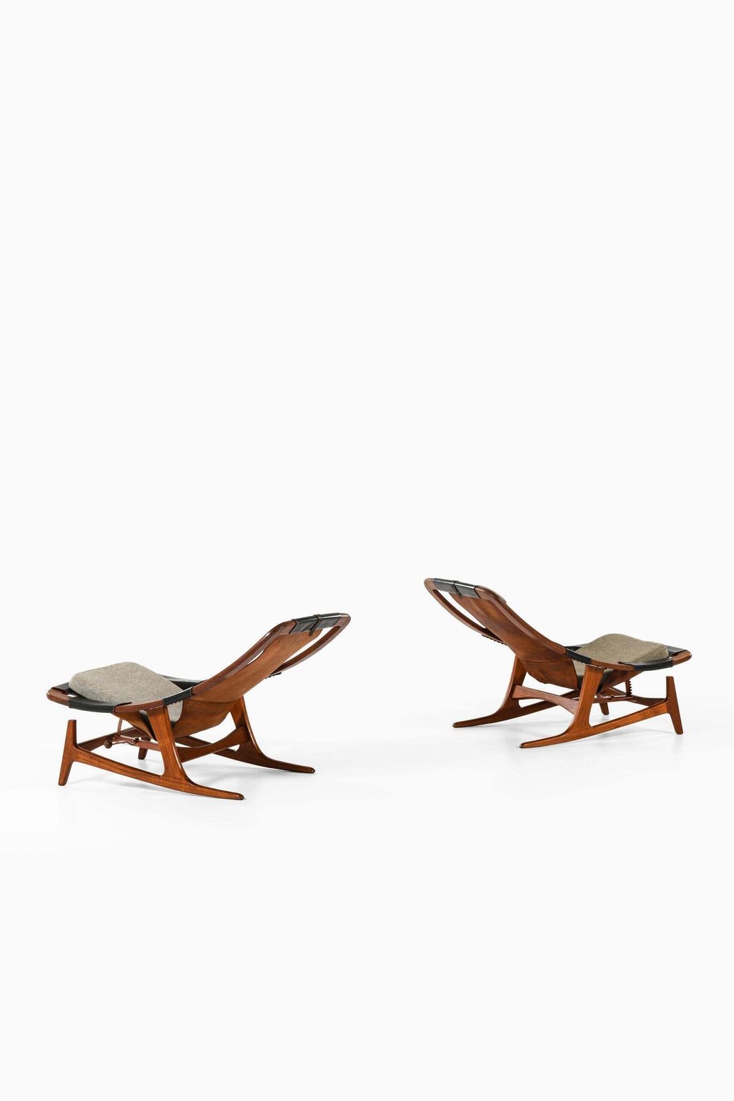 photo for sale Arne Tidemand Ruud Lounge Chairs Model 'Holmenkollen' Produced By Norcraft