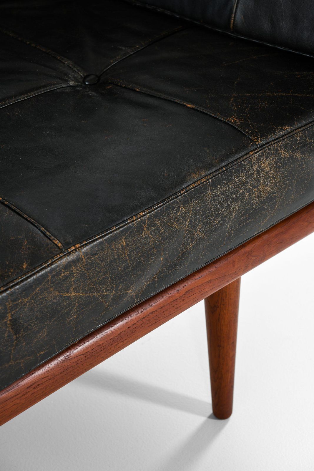 Peter Hvidt & Orla Mølgaard Nielsen Sofa Model Minerva By France & Daverkosen photo Furniture