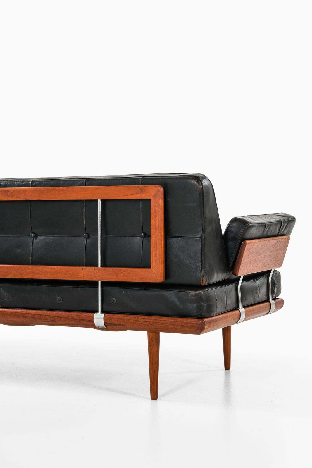 Peter Hvidt & Orla Mølgaard Nielsen Sofa Model Minerva By France & Daverkosen photo vinterior