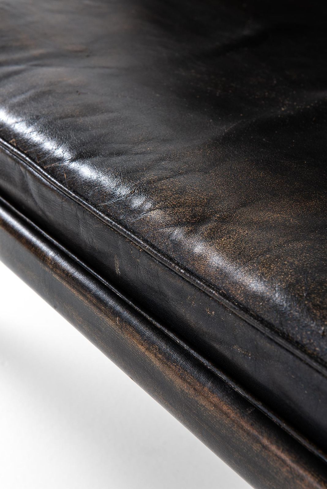 photo vintage Ib Kofod Larsen Elizabeth Sofa By Christensen & Larsen In Denmark