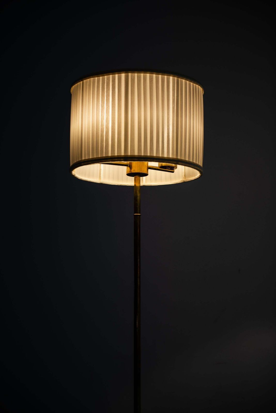 Floor Lamp In Brass Produced By Stilarmatur In Tranås, Sweden photo vinterior