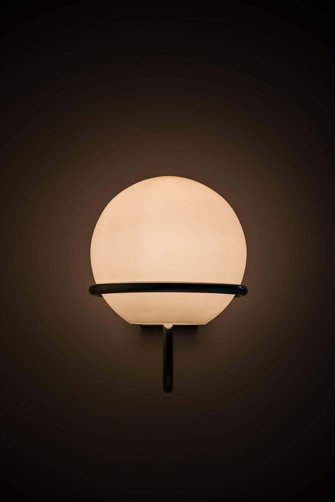 Hans Agne Jakobsson Large Quantity Of Wall Lamps In Chrome And Opal Glass photo Lighting