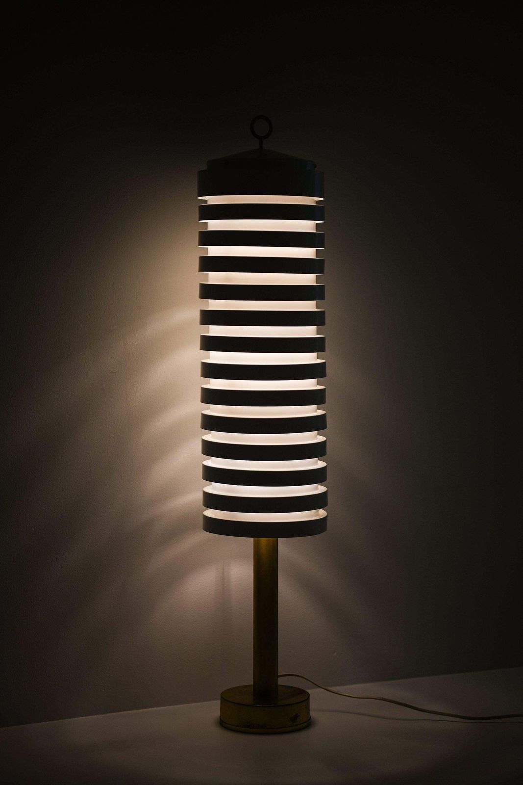 Floor Lamp In Brass And White Lacquered Metal By Hans Agne Jakobsson, 1950's photo Lighting