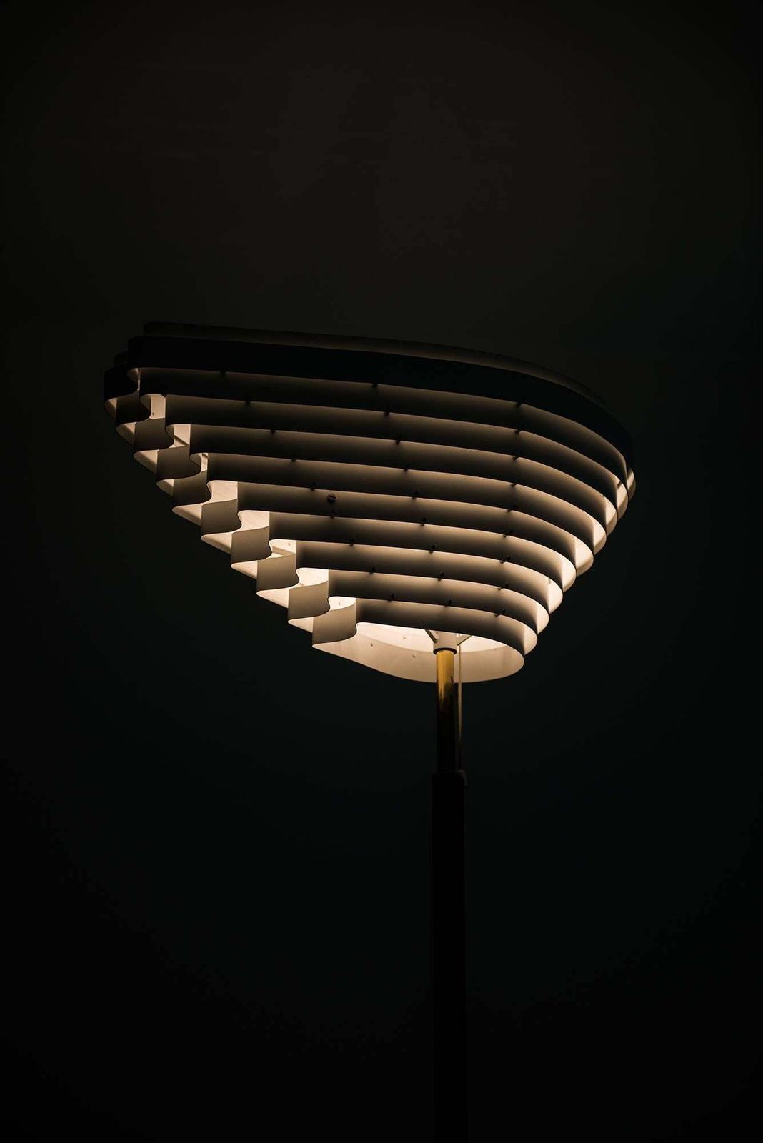 12315.0 Alvar Aalto Angel Wing Floor Lamp By Valaistustyö In Finland photo