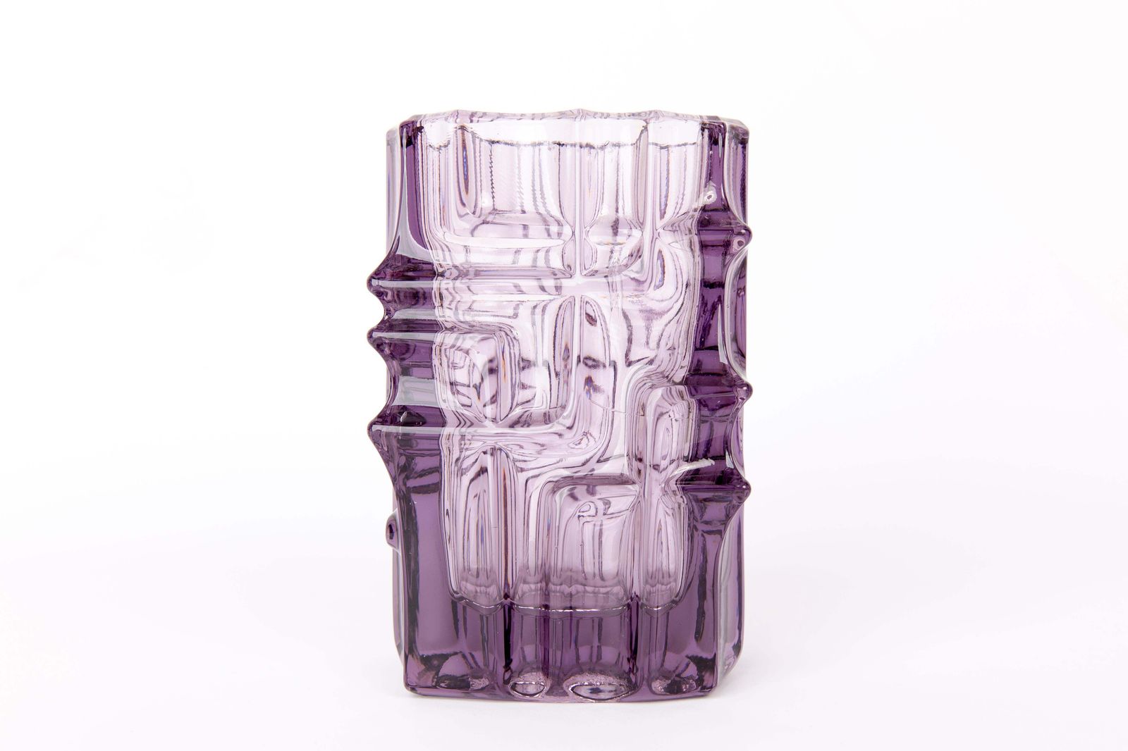 Violet Vase By Vladislav Urban For Sklo Union, 20th Century, Europe, 1960s photo vinterior