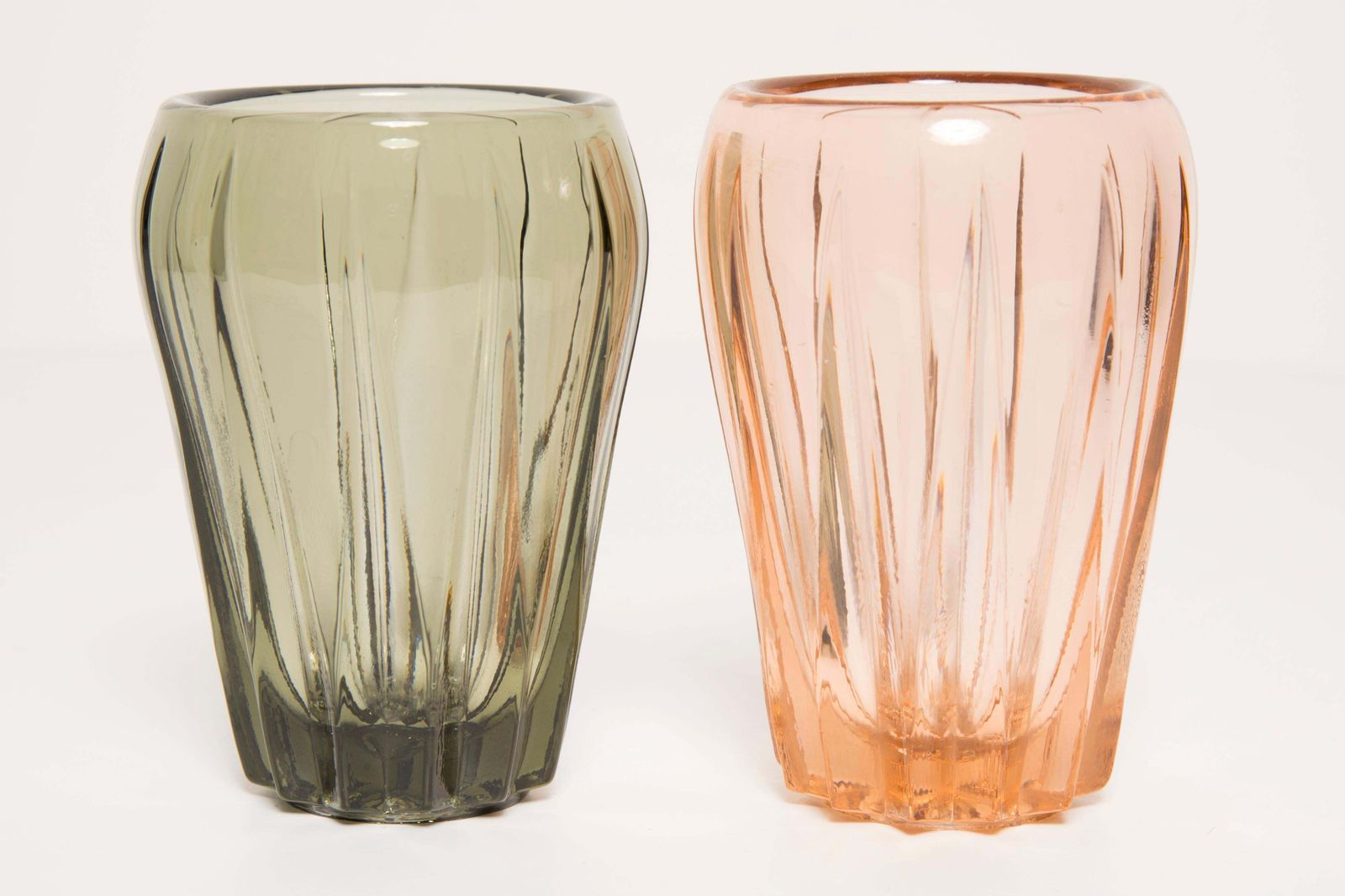 Set Of Two Midcentury Vintage Gray And Pink Crystal Vases, Italy, 1960s photo buy