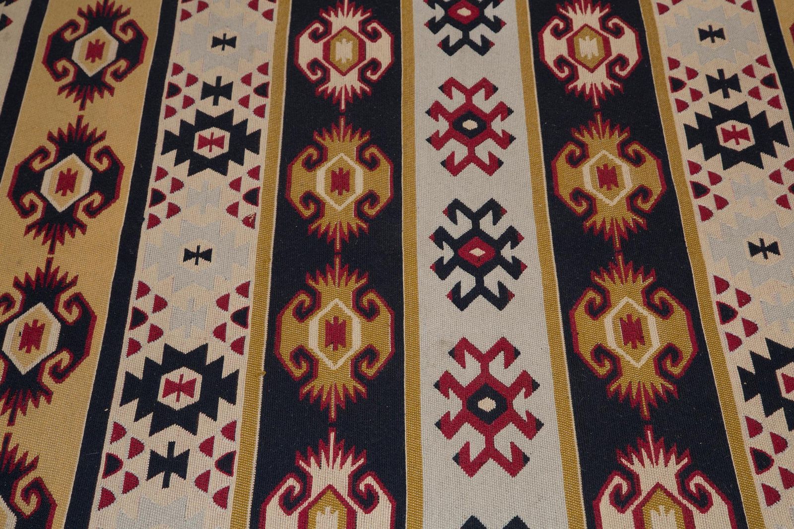 photo vinterior Midcentury Boho Style Wool Carpet, 1960s