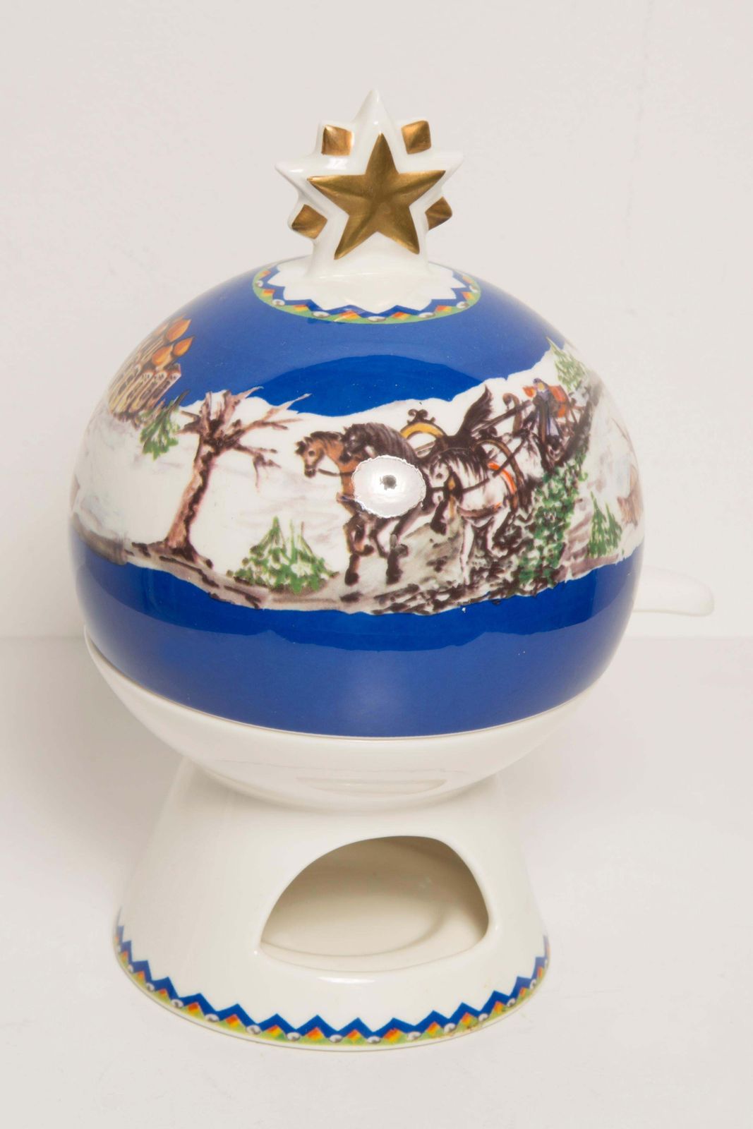 238.0 Villeroy & Boch Santa's Apple Baker Porcelain Winter Horses Apple Toaster photo