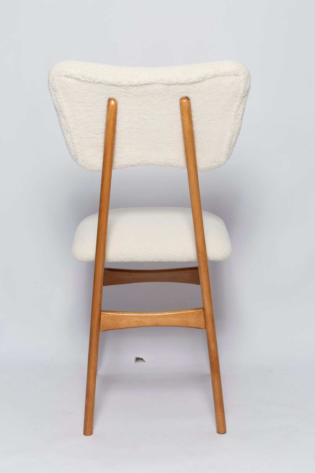 Mid Century Butterfly Chair, Lichtivoor Bouclé, Licht Eiken Hout, Europa, Jaren 1960 photo buy