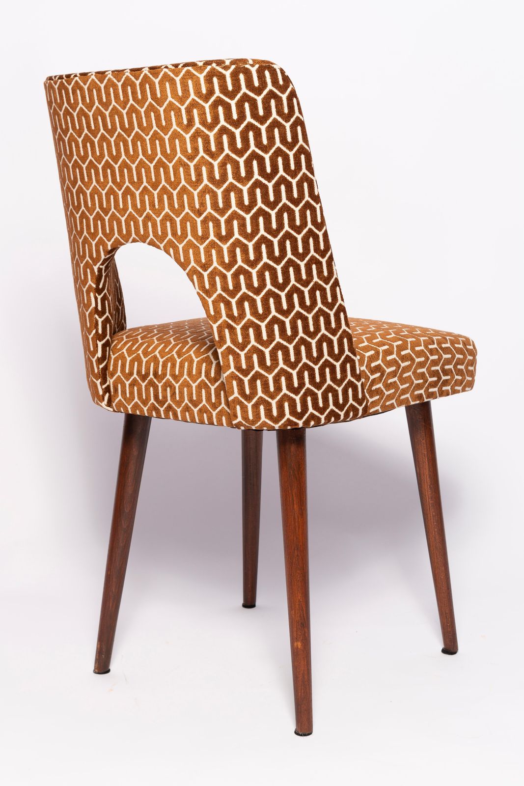 photo furniture Mid Century Chocolate Brown 'Shell' Chair, Europe, 1960s
