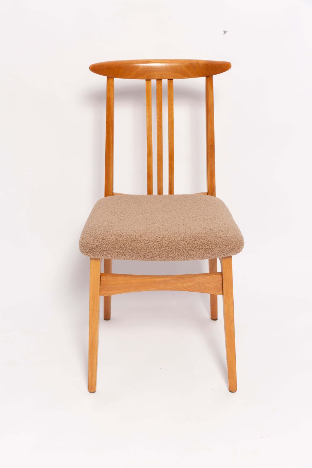 Mid Century Latte Boucle Chair, Light Wood, M. Zielinski, Europe 1960s photo 510.0