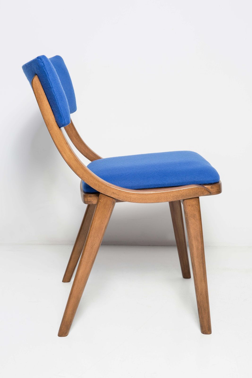 Mid Century Modern Bumerang Stoel, Koningsblauw Wol, Polen, Jaren 1960 photo vinterior