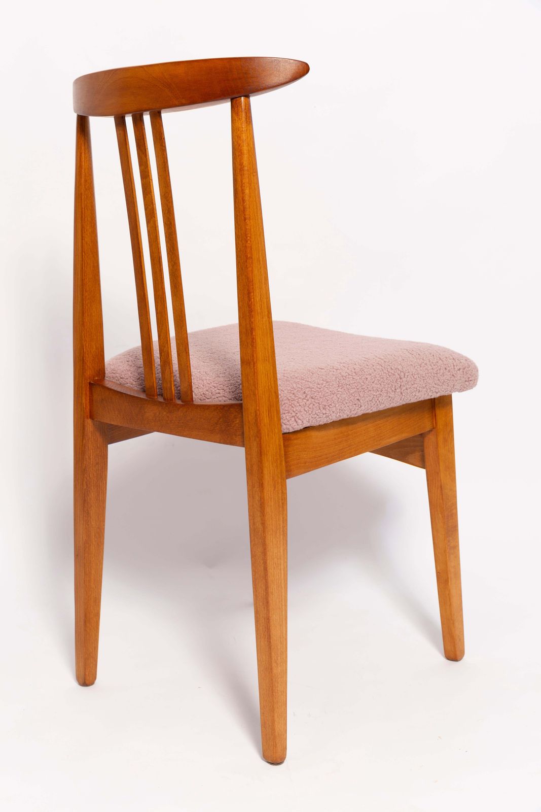 Mid Century Roze Boucle Fauteuil, M. Zielinski, Europa, Jaren 1960 photo vinterior