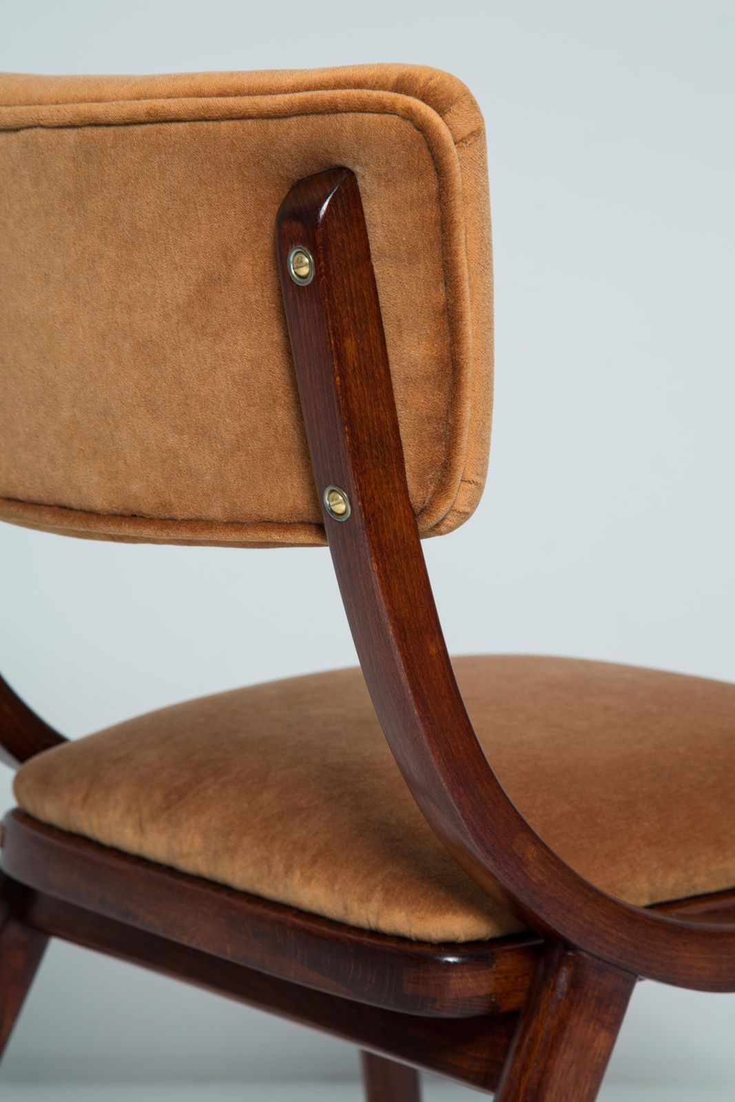 Mid Century Modern Bumerang Stoel, Bruin Beige Velours, Polen, Jaren 1960 photo vintage