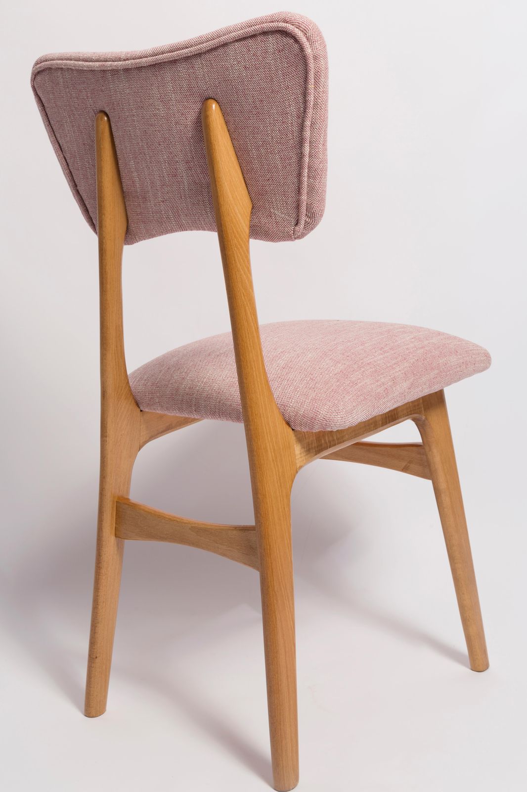 Mid Century Vlindermodel Eetkamerstoel, Roze Linnen, Licht Hout, Europa, Jaren 1960 photo buy