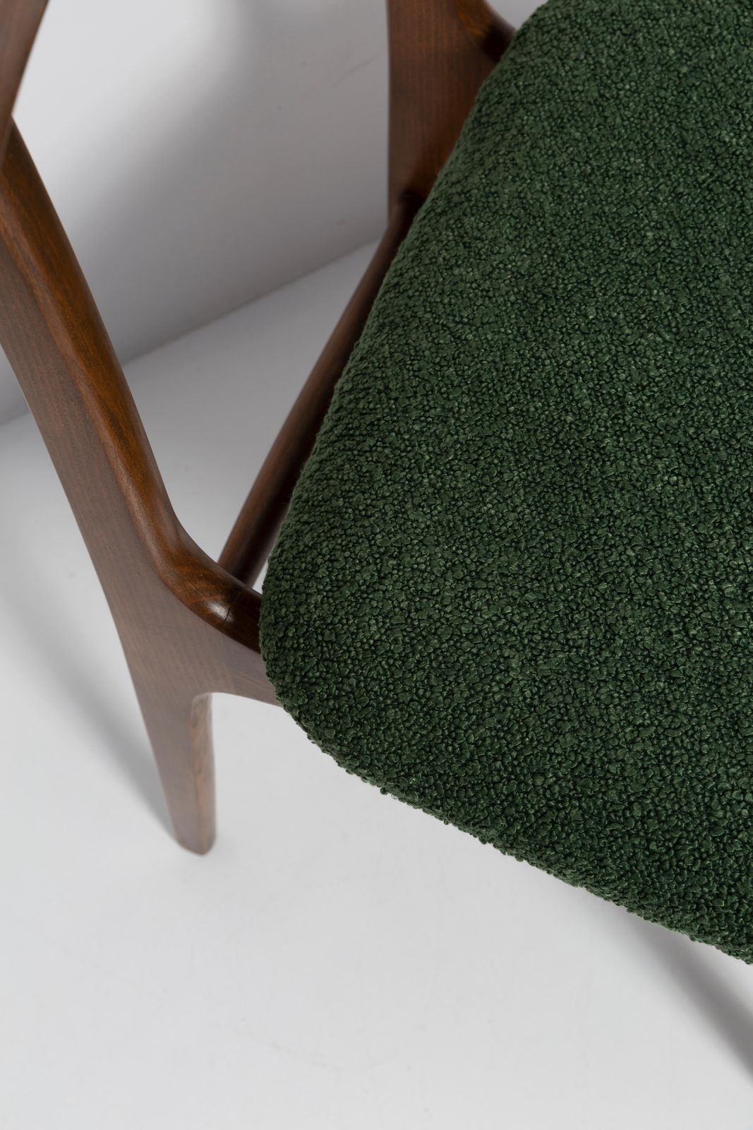 Mid Century Groene Bouclé Fauteuil, Walnouthout, Rajmund Halas, Polen, Jaren 1960 photo 595.0