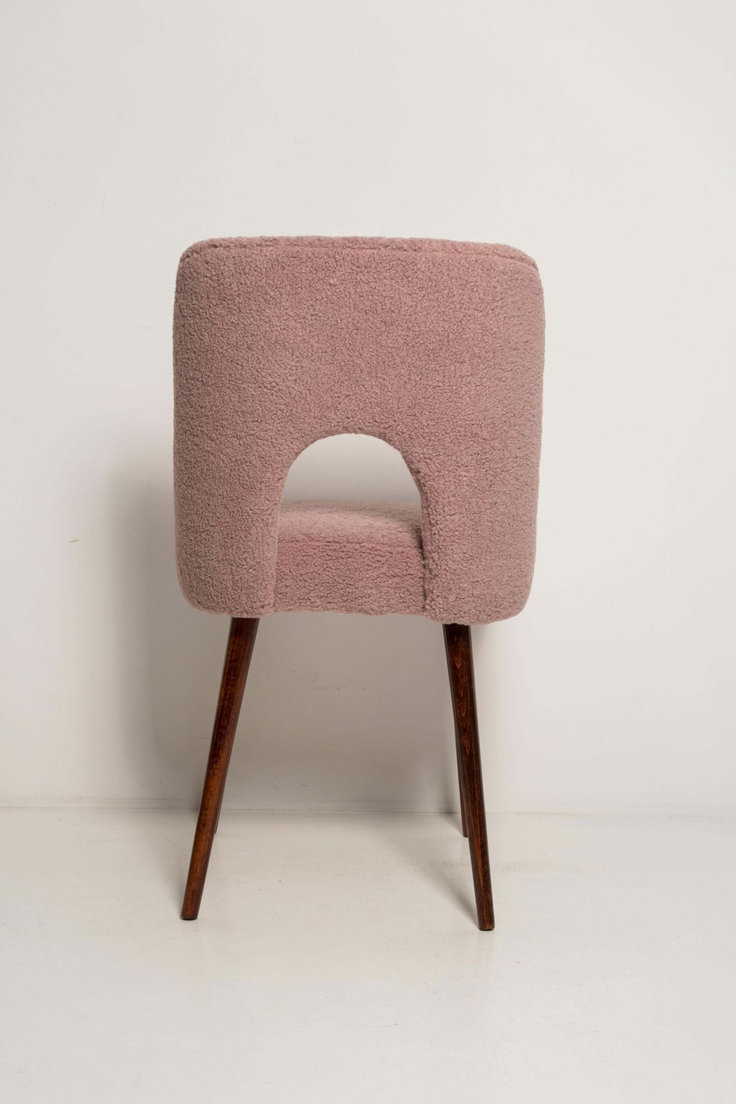 Furniture Midcentury Pink Bouclé 'Shell' Chair, Europe, 1960s photo