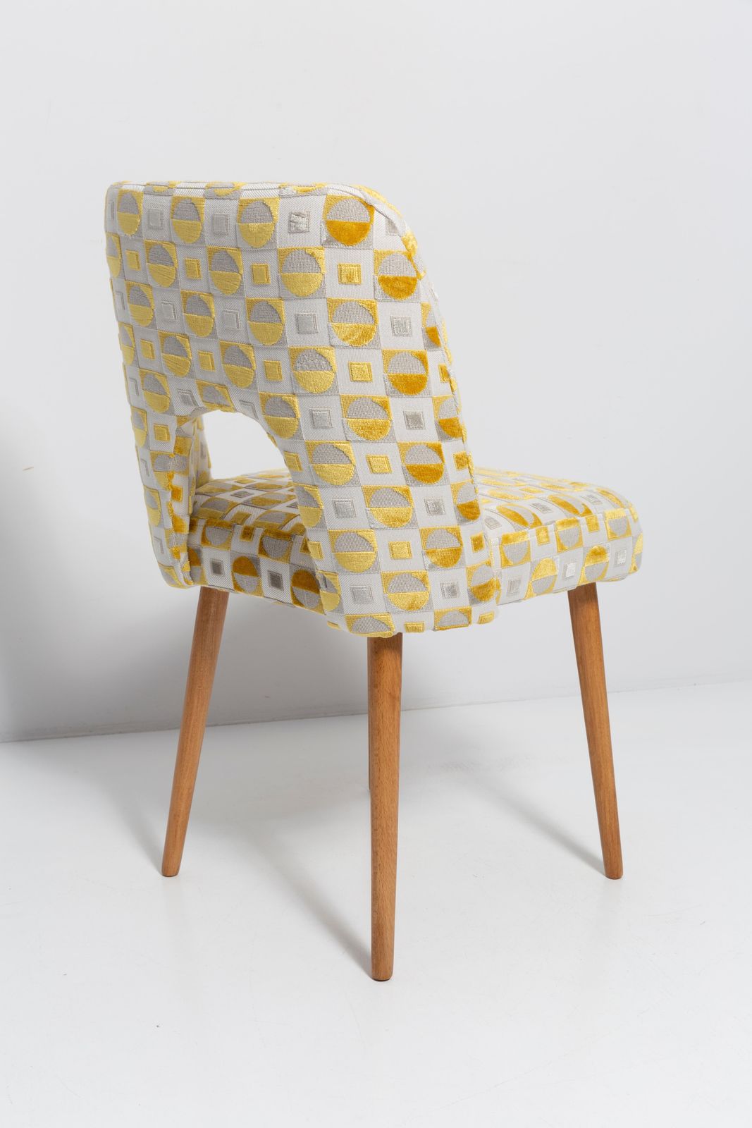 Mid Century Yellow Mustard 'Shell' Chair, 1960s photo vinterior