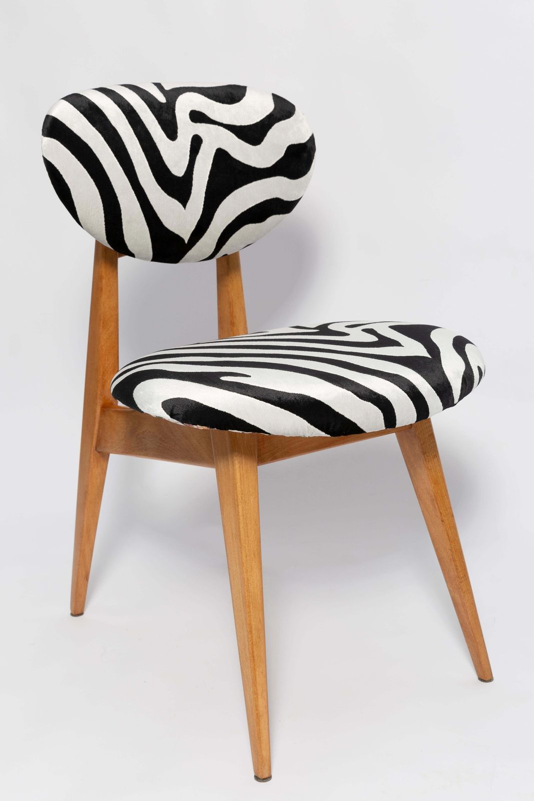 Mid Century Zebra Chair, Type 200/128, By J. Kedziorek, Europe, 1960s photo furniture