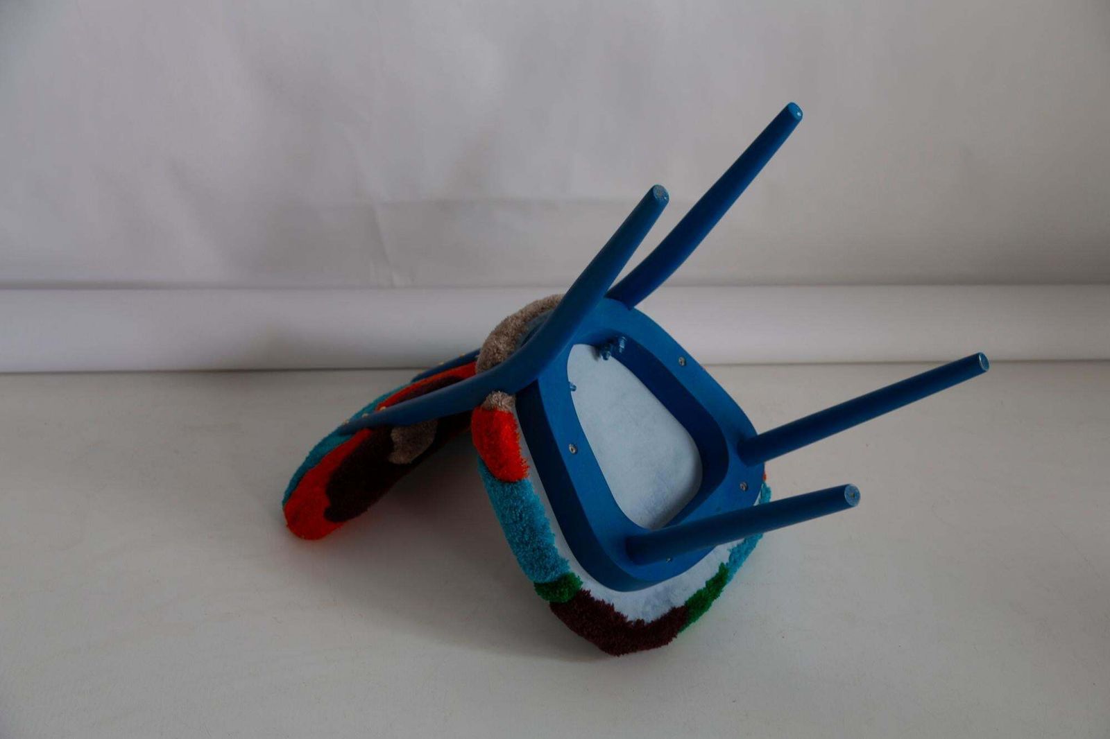 842.0 Mid Century Heart Chair In Hand Tufting Blue Green Wool, Europe, Poland, 1960s photo