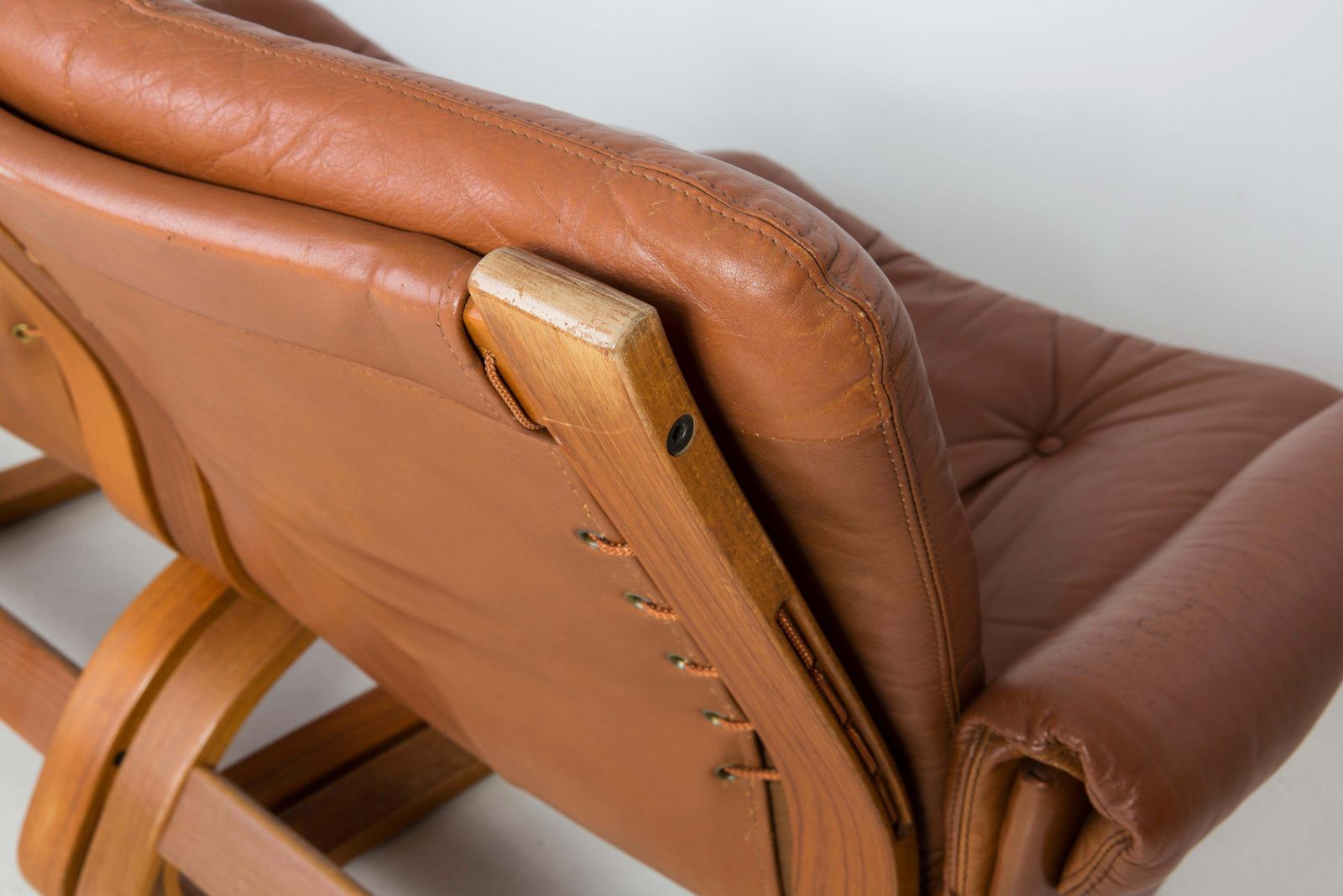 Furniture 20th Century Teak Wood Kengu Sofa, Elsa & Nordahl Solheim For Rybo Rykken, 1970s photo
