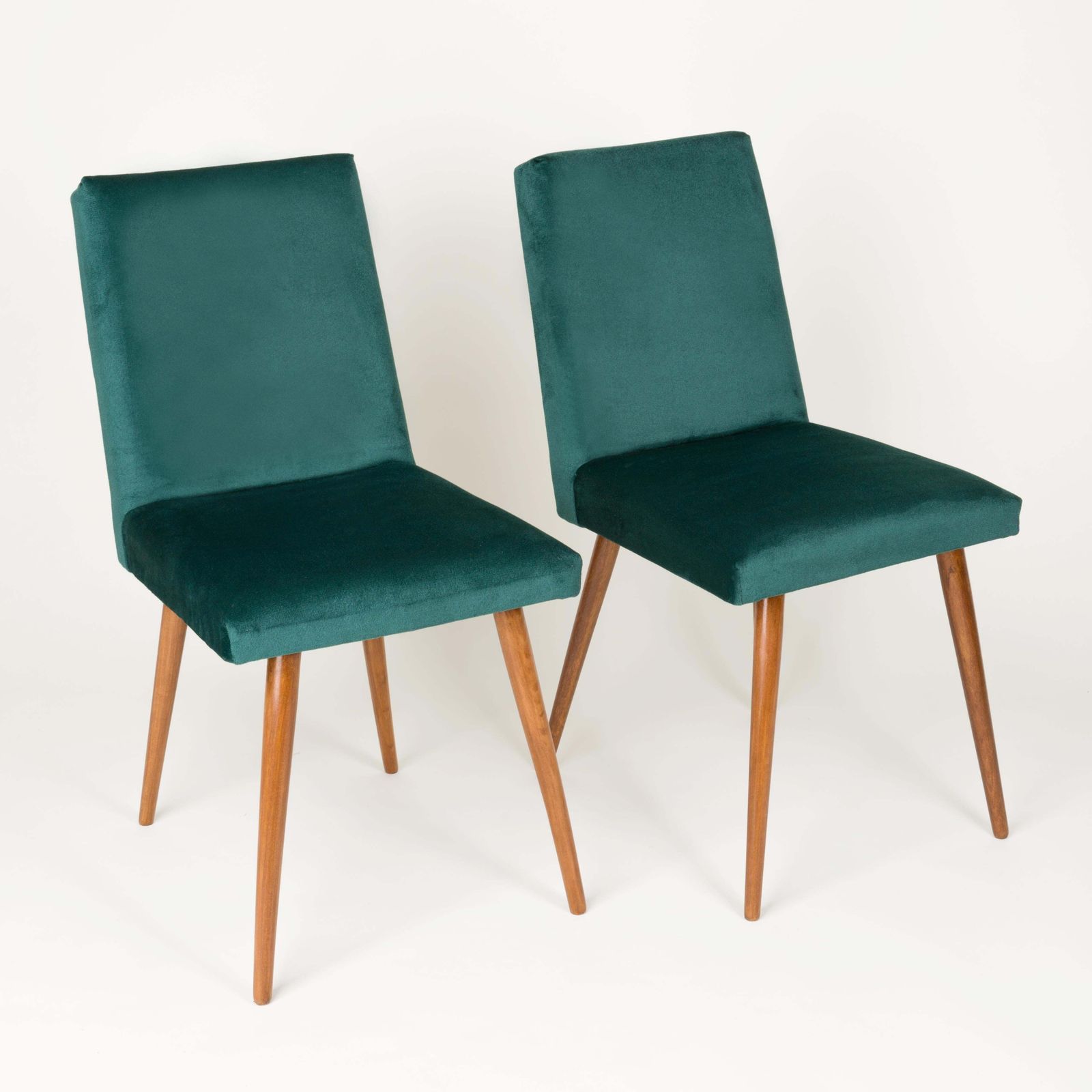 Set Van Vier 20e Eeuwse Stoelen Met Donkergroen En Bordeauxrood Fluwelen Bekleding, Ca. Jaren 1960 photo for sale