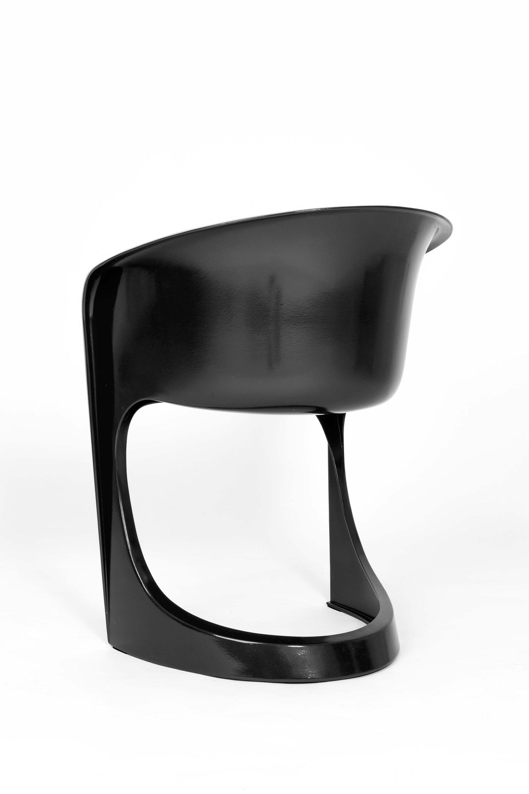 photo for sale Set Of Four Black Glossy Cado Chairs, Steen østergaard, 1974