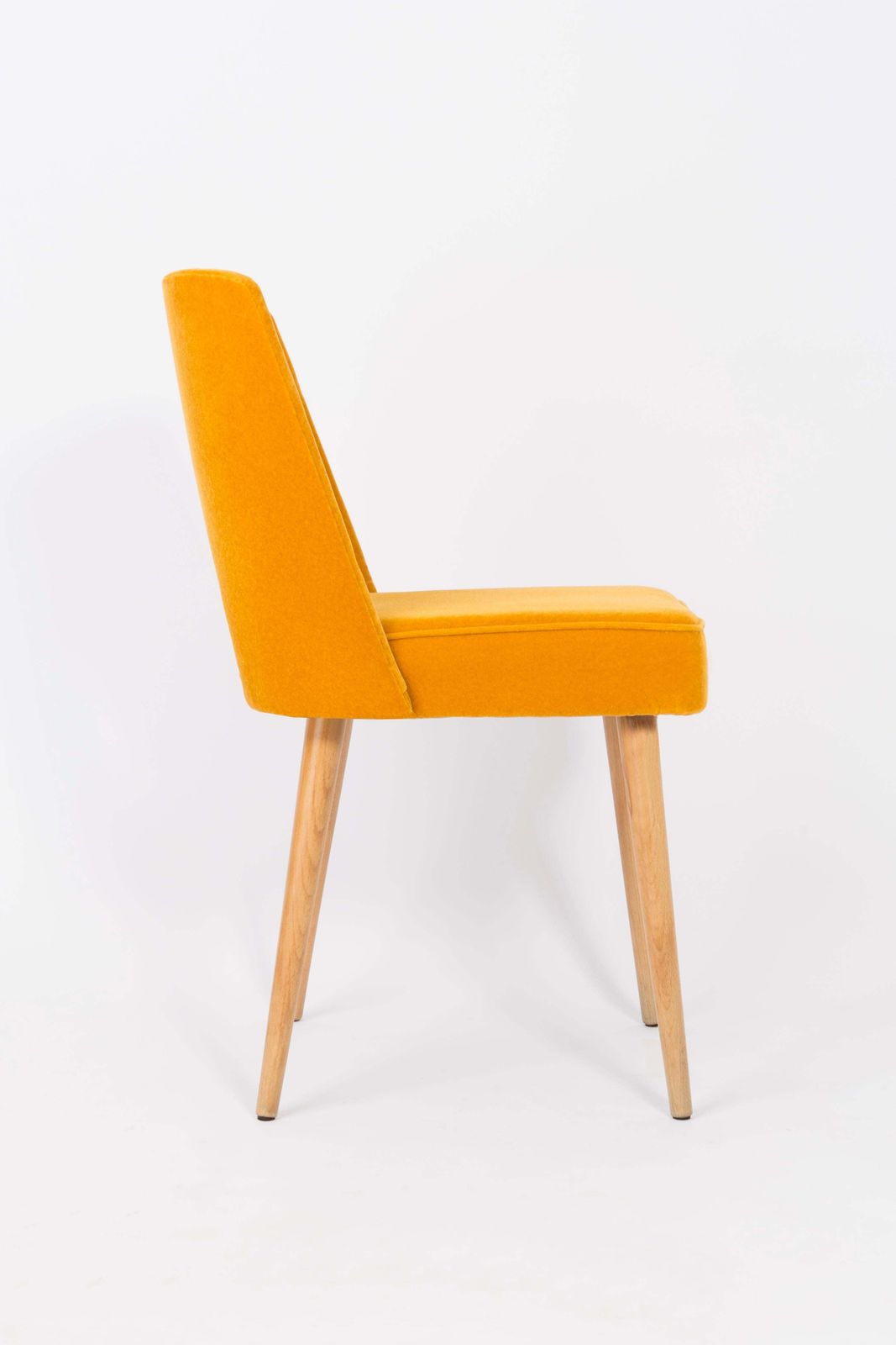 2126.0 Set Of Four Mustard Yellow Velvet 'Shell' Chairs, 1960s photo
