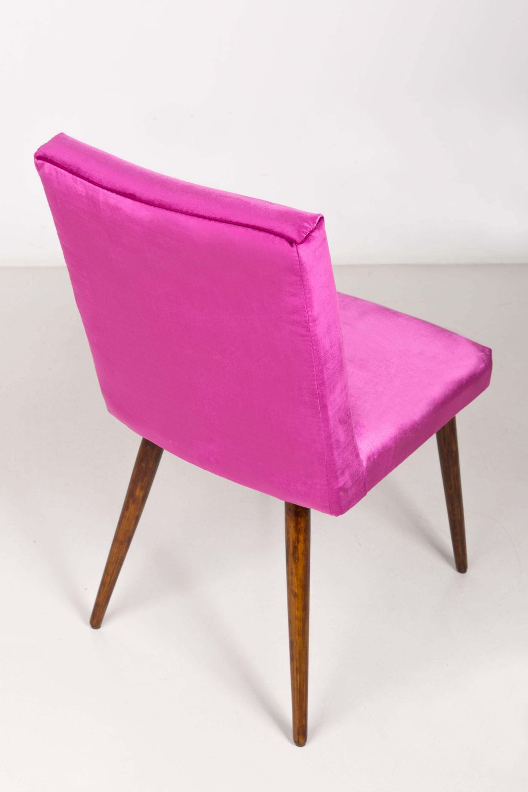Set Of Four 20th Century Magenta Pink Velvet Chairs, 1960s photo Furniture