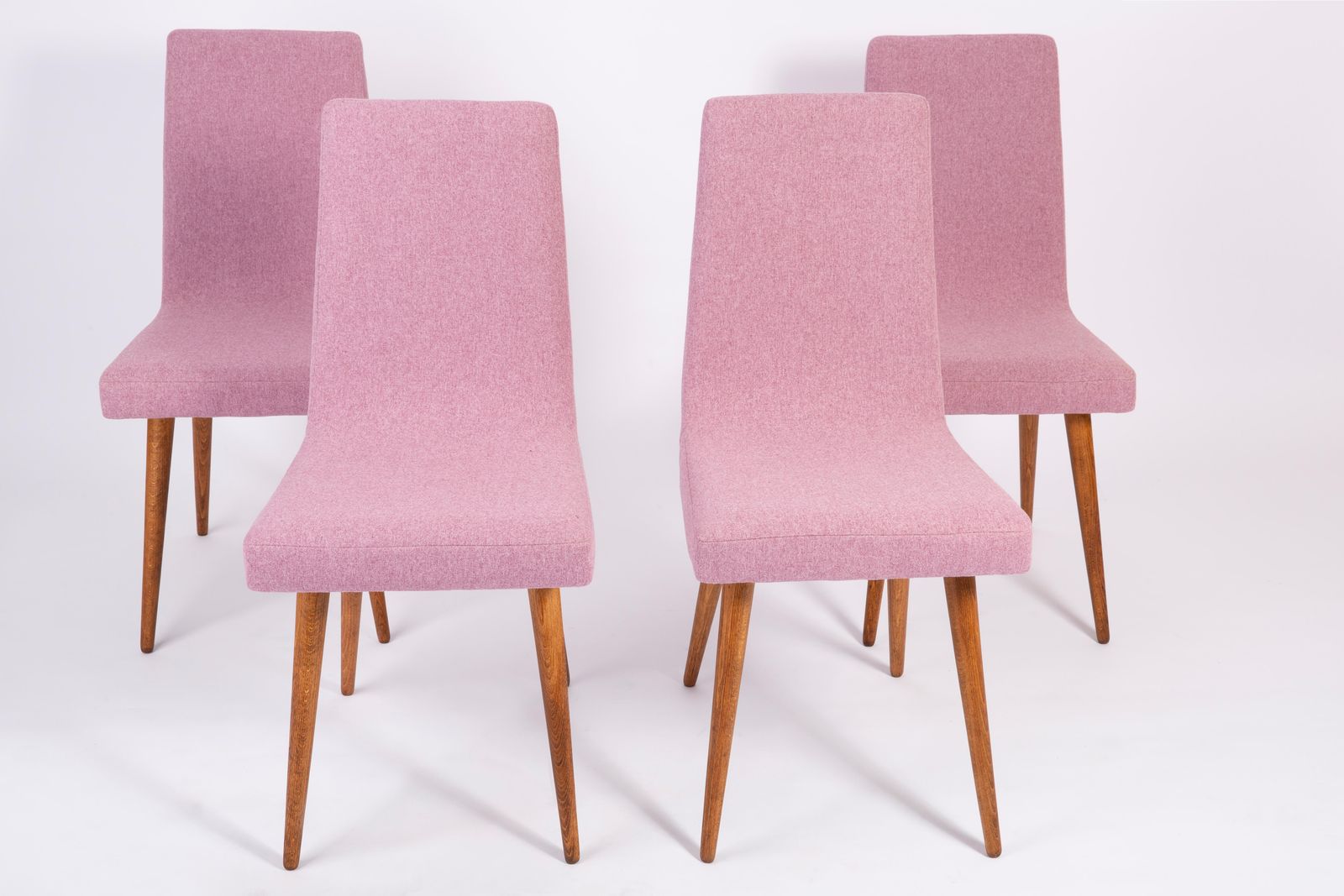 Set Van 20e Eeuwse Roze Mélange Stoelen Van Rajmund Halas, Ca. Jaren 1960 photo Meubels