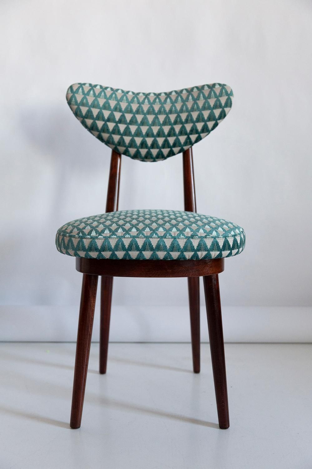 photo vinterior Mid Century Heart Chair In Amuleto Green Velvet, Europe, 1960s