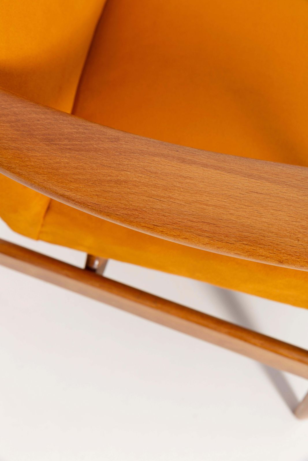 Mid Century Mosterdgele Fauteuil, Ontworpen Door J. Kedziorek, Europa, Jaren 1960 photo buy
