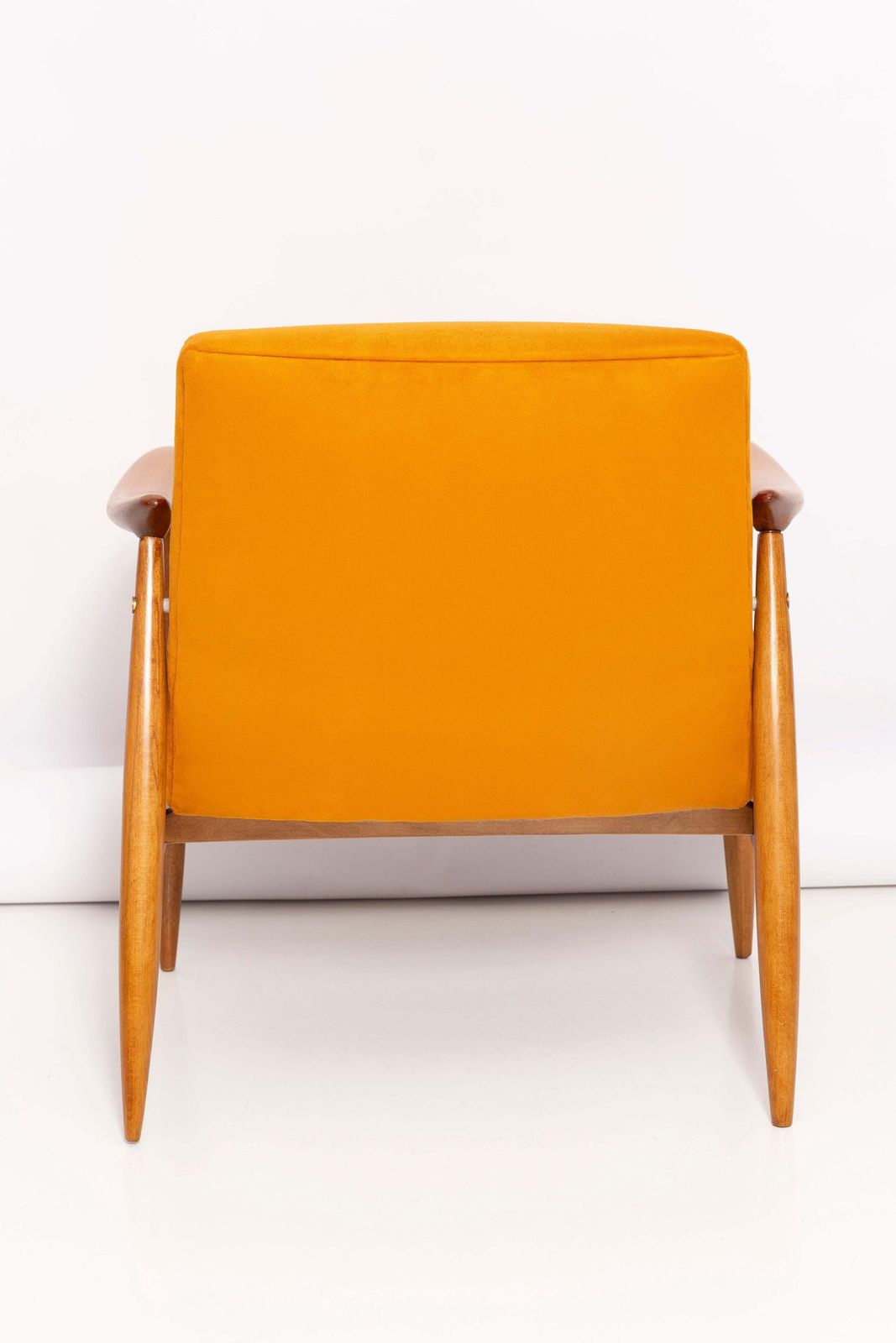 photo buy Mid Century Mosterdgele Fauteuil, Ontworpen Door J. Kedziorek, Europa, Jaren 1960